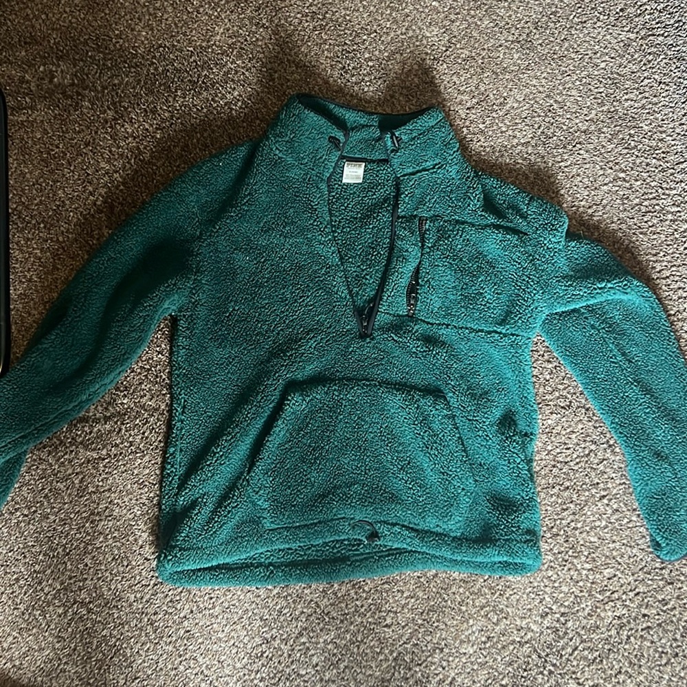 Green sherpa from pink